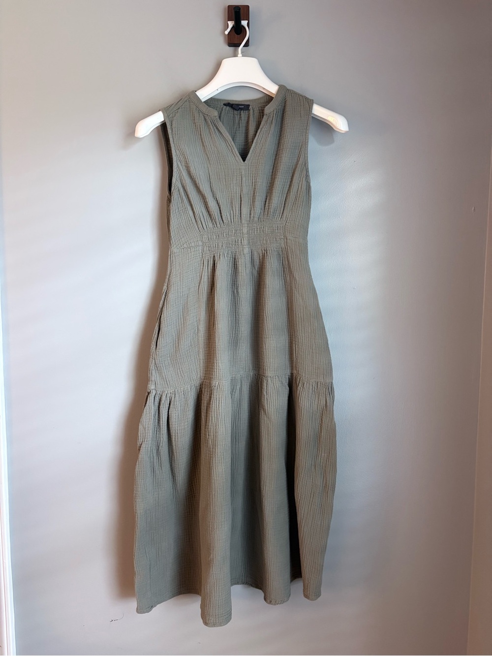 Grade & Gather Olive Green Double Gauze Smocked Cotton Sleeveless Midi Dress S